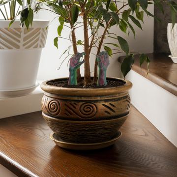 Mad Monkey Zombie Hände für den Blumentopf